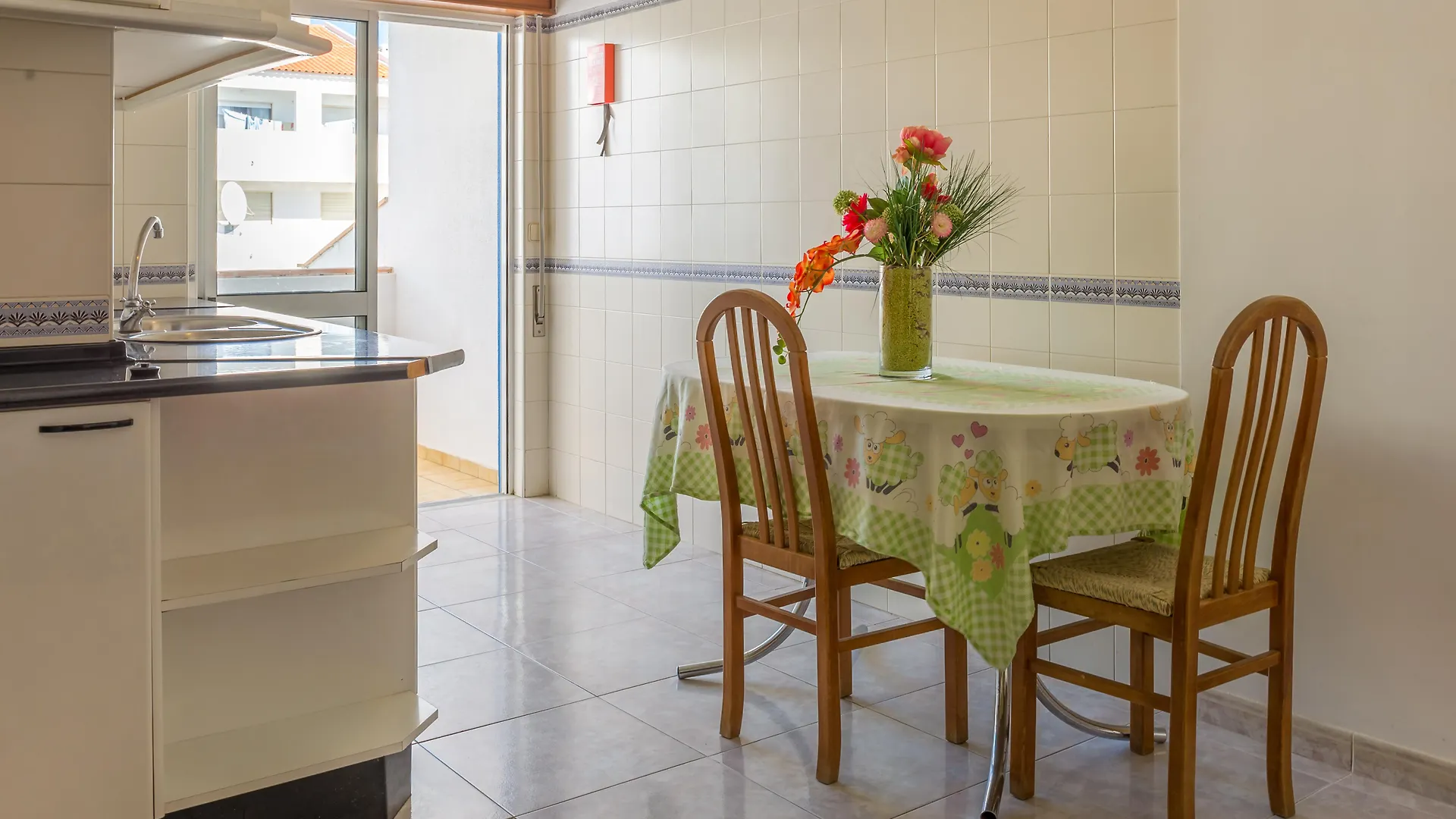 Cantinho Do Mar Albufeira Aparthotel