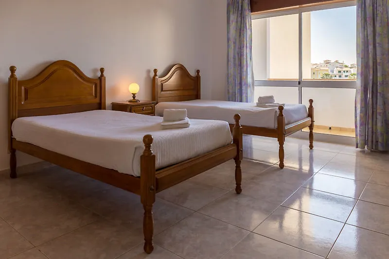 Cantinho Do Mar Albufeira Aparthotel
